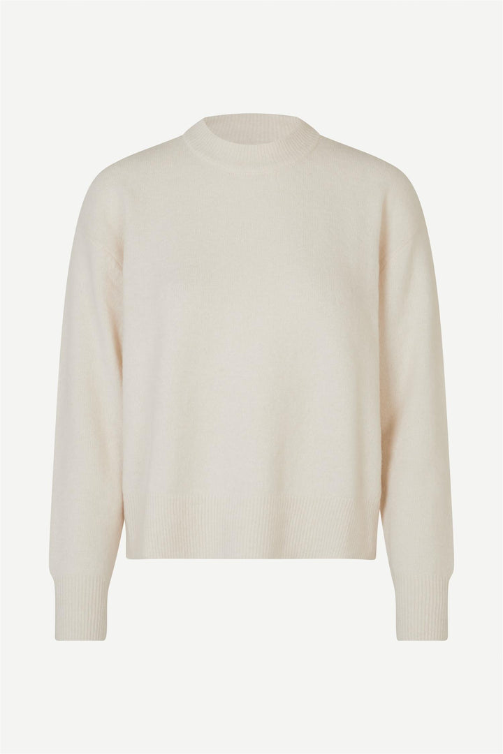 Anour o-n sweater