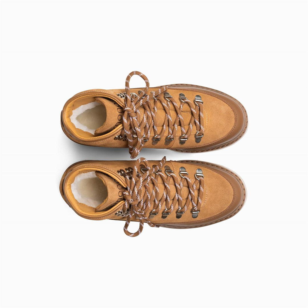 Core Cap Suede Shoe W