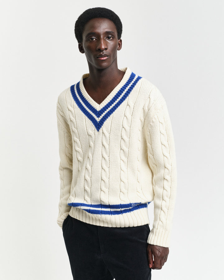 Cable v-neck