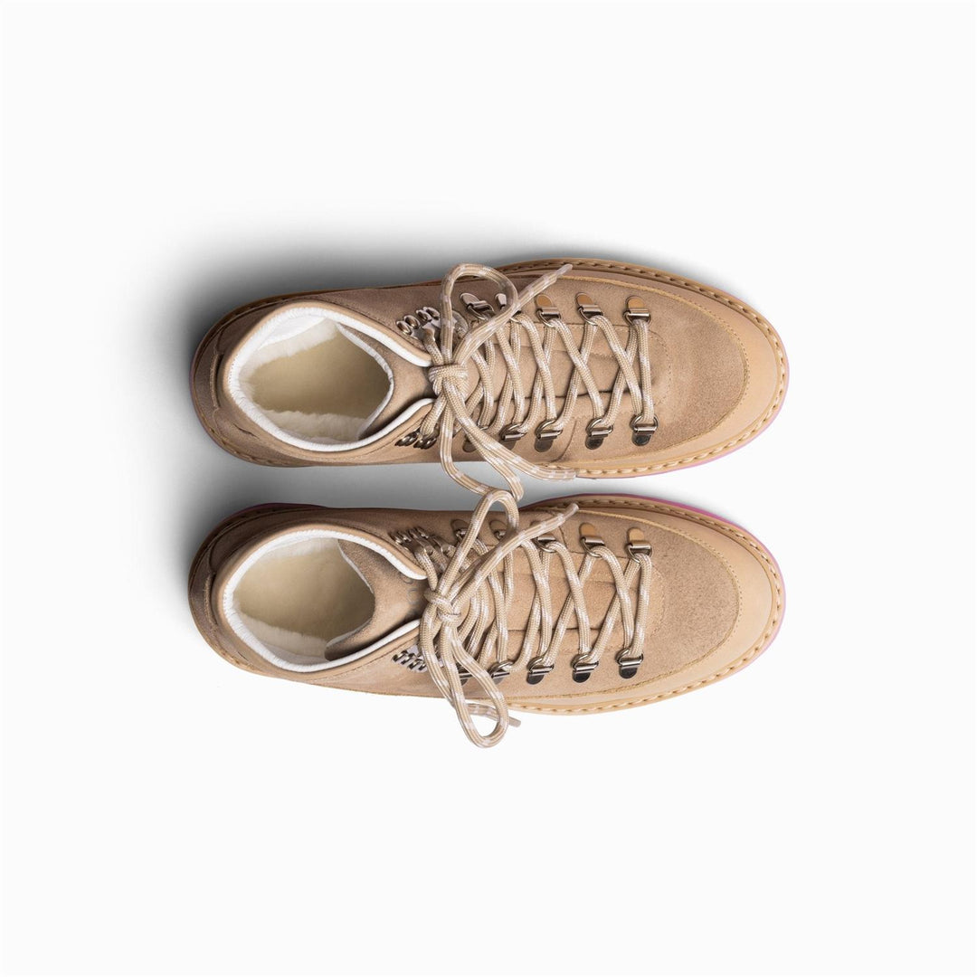 Core Cap Suede Shoe W