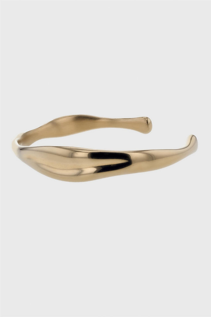 The wave bangle bracelet