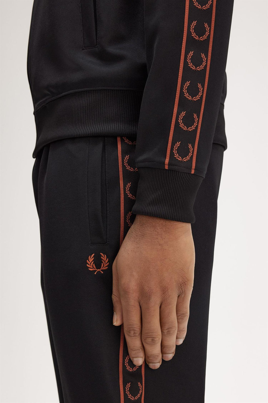 Contrast Tape Track Pant