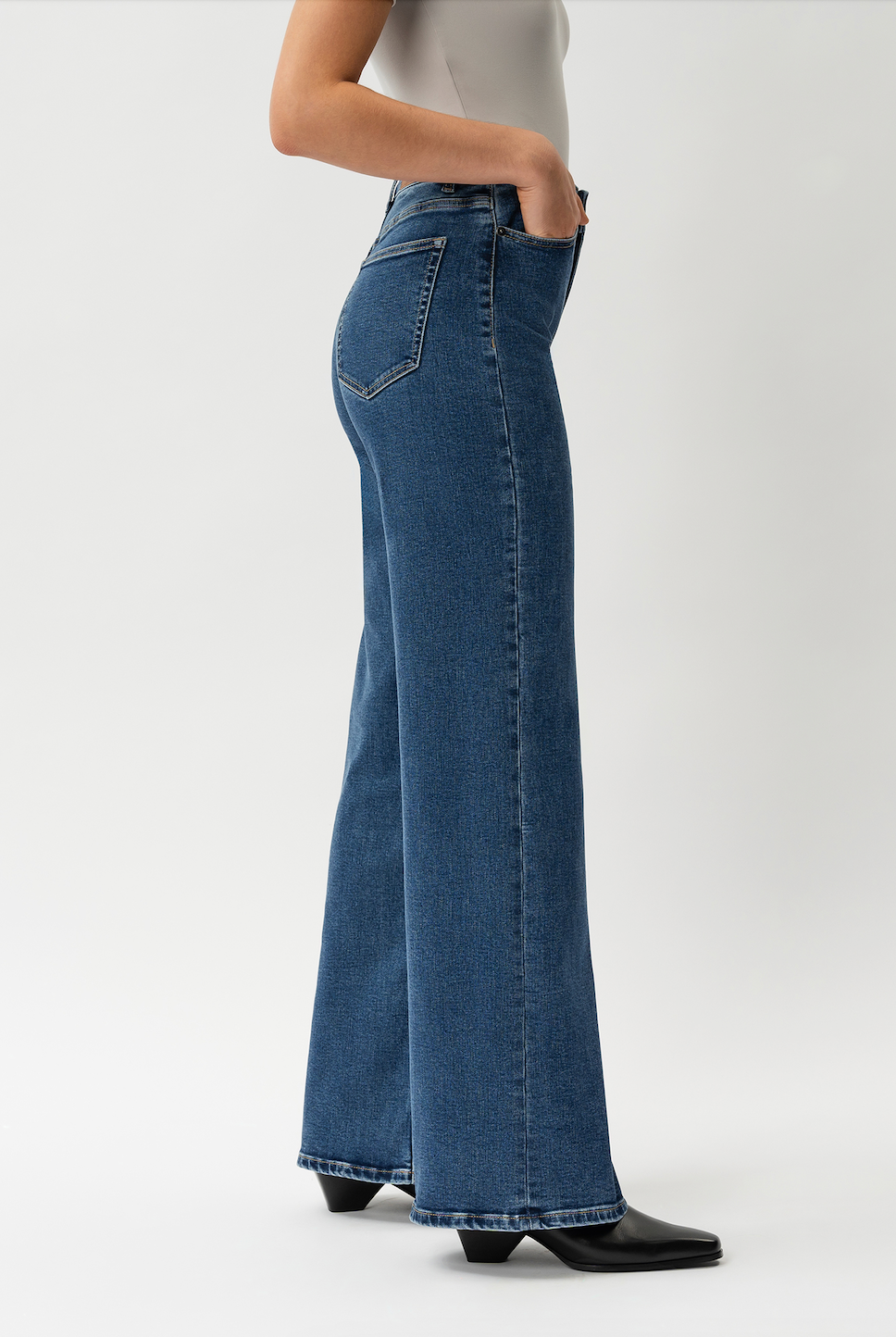Relaxed Comfort Denim Jeans