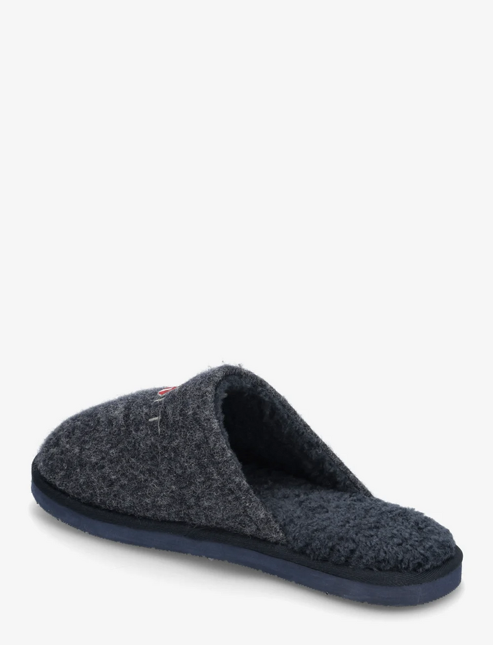 Tamaware slippers