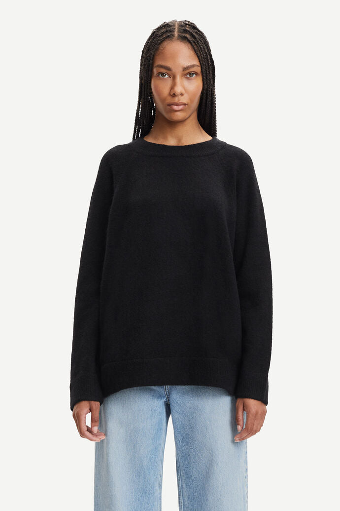 Nor o-n long sweater