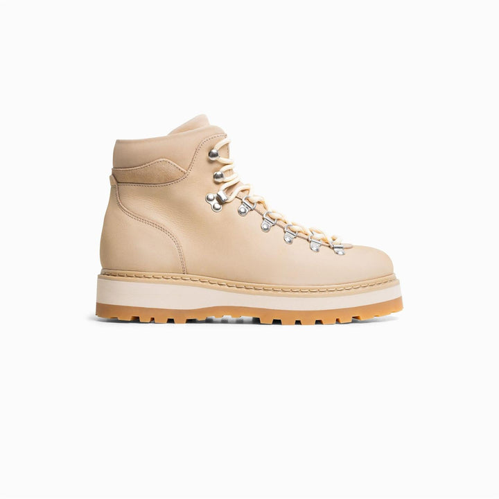 Tag Flat Boots
