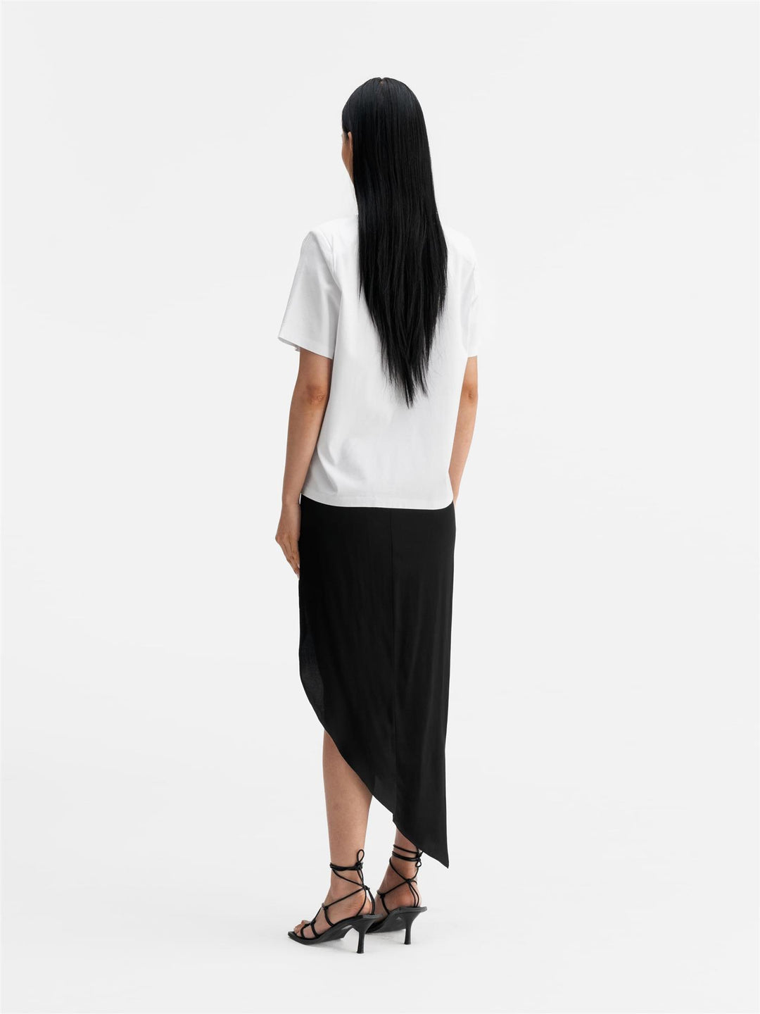 Okaya tee