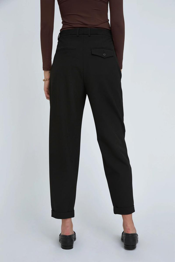 MalouFV 285 Black