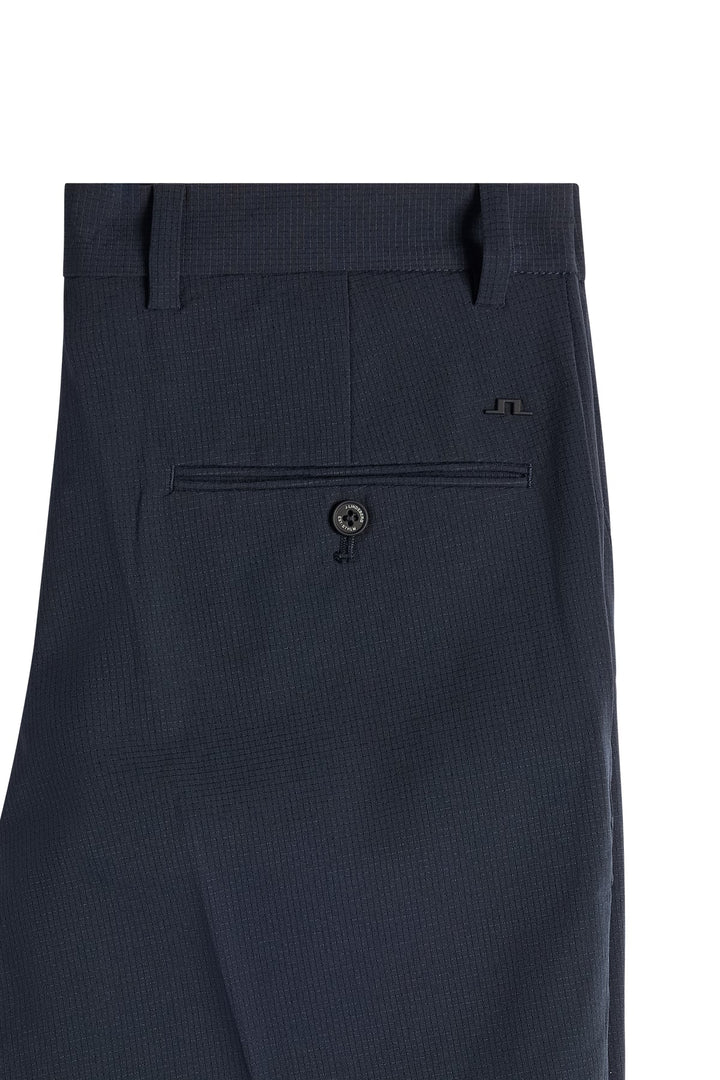 Vent Shorts