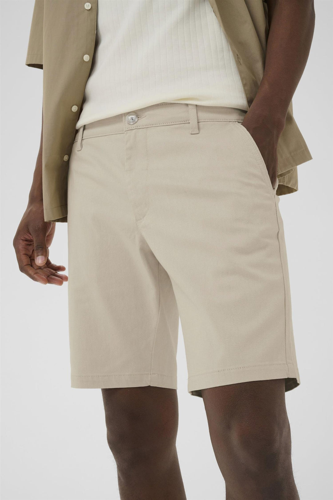 MAthomas Short