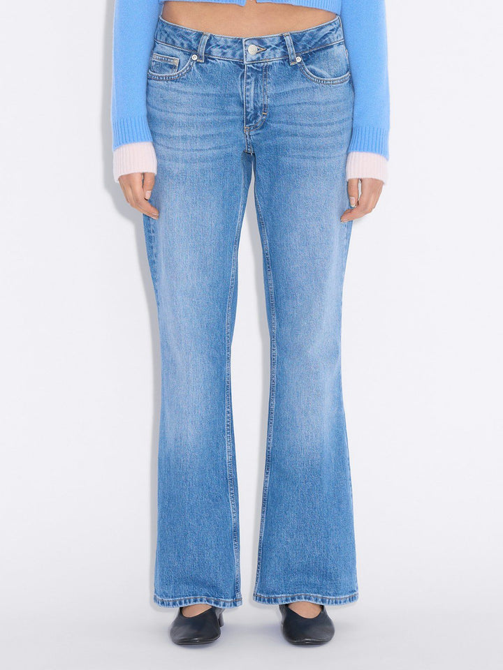 W Low Jeans