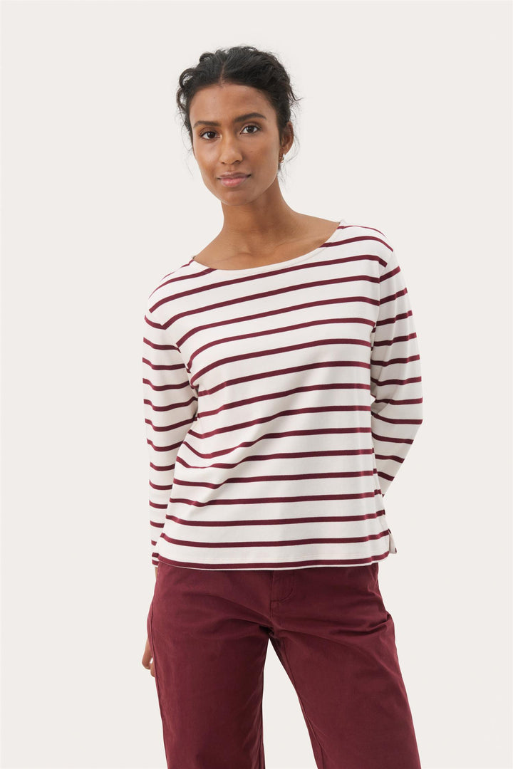 Nelapw T-shirt