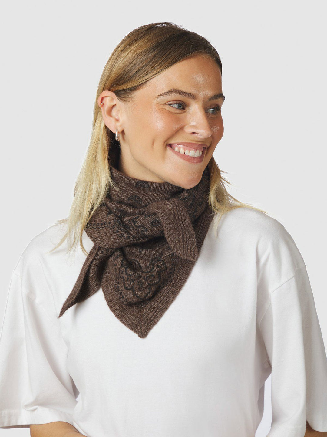 Lolana Paisley Knit Scarf