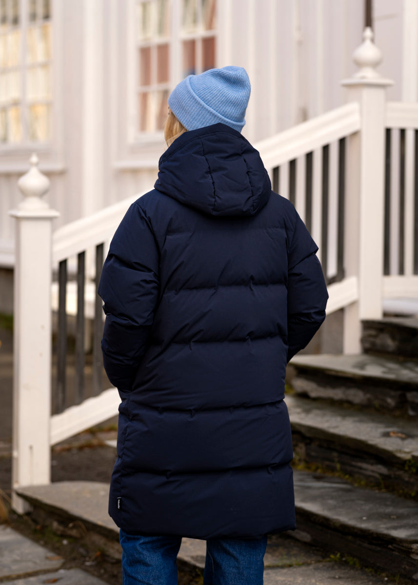 Loen Down Jacket