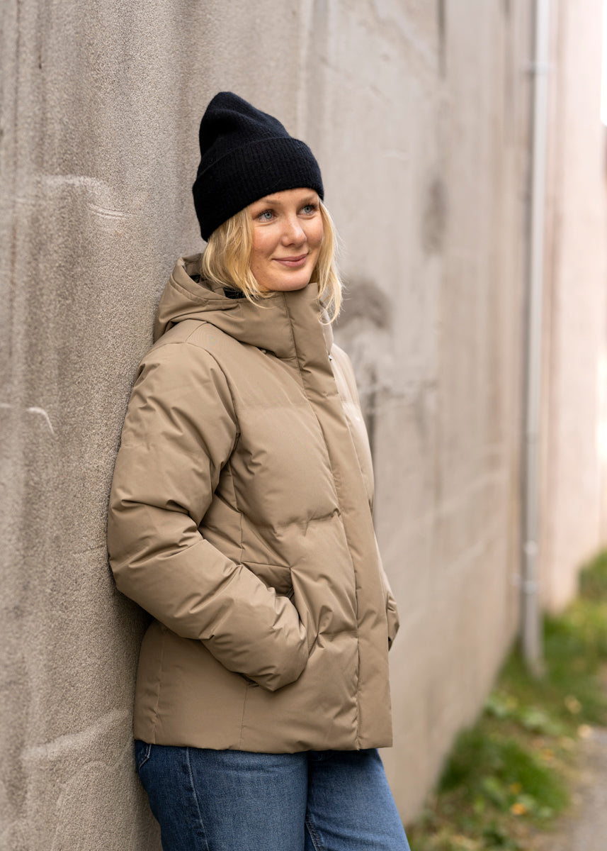 Besseggen Light Short Jacket