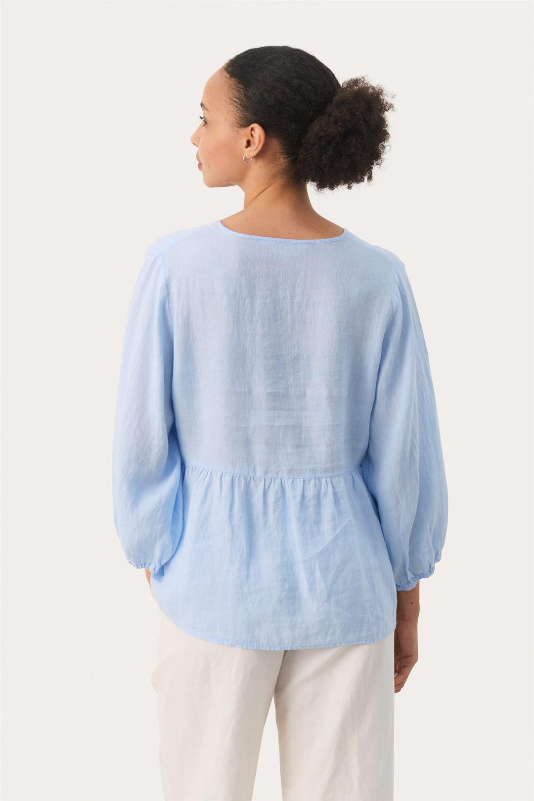 GwendinaPW Linen Blouse