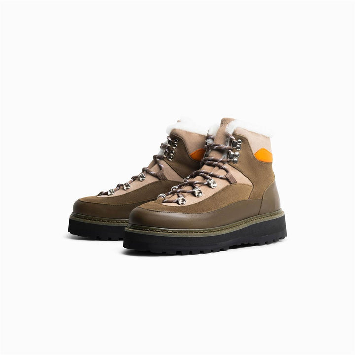 TAG CAP W SHOES