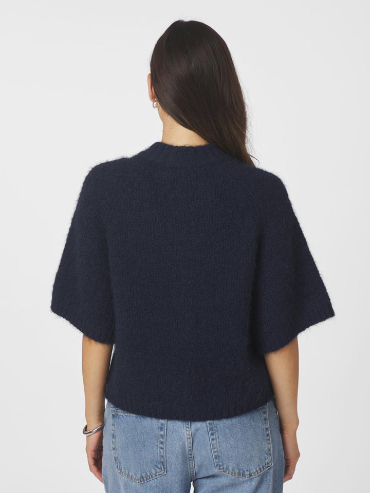 Benuta Fluffy Knit Cardigan