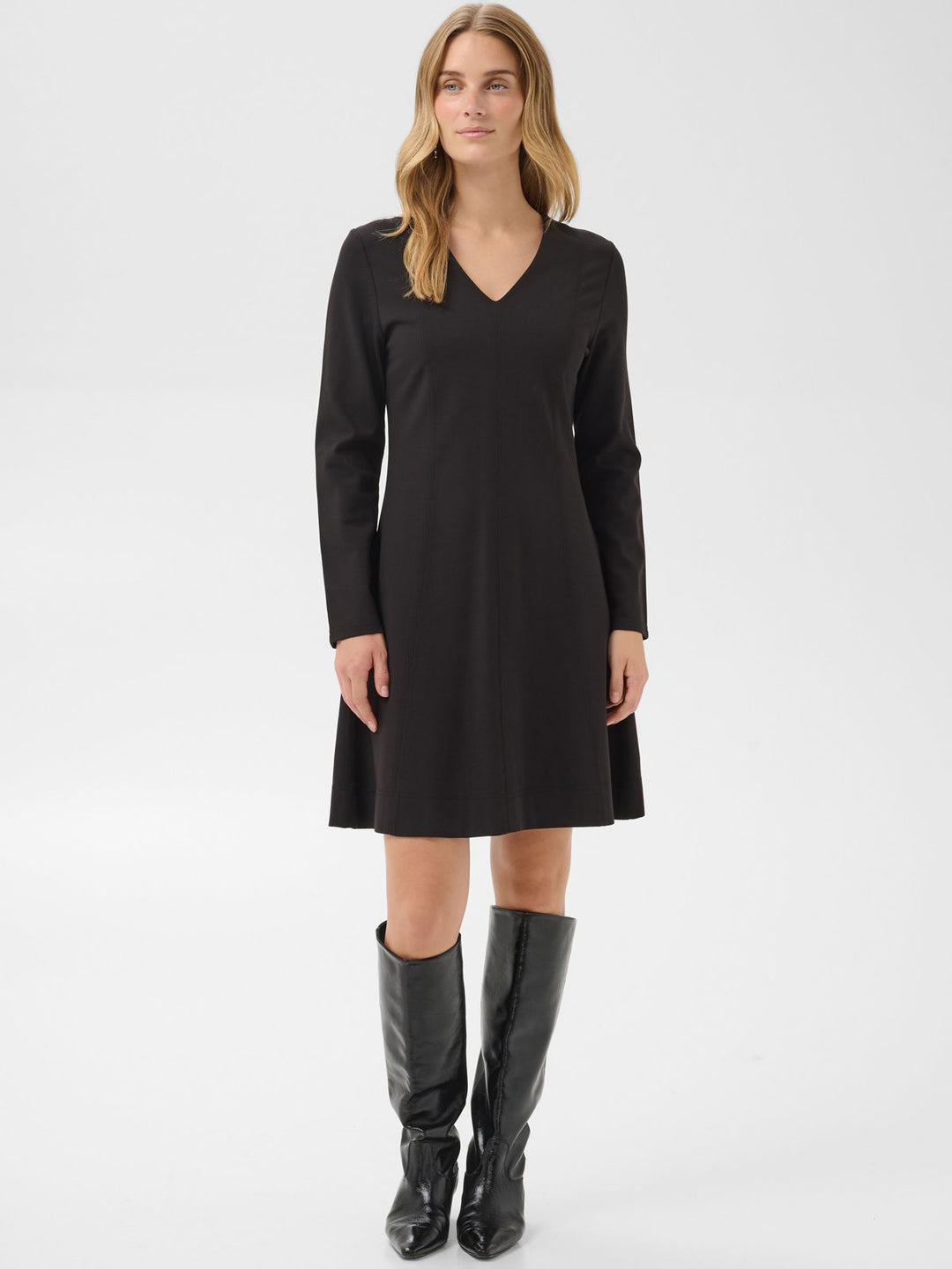 Djakapw Dress