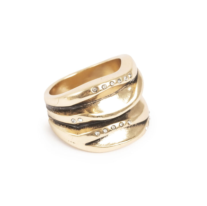 Crease ring