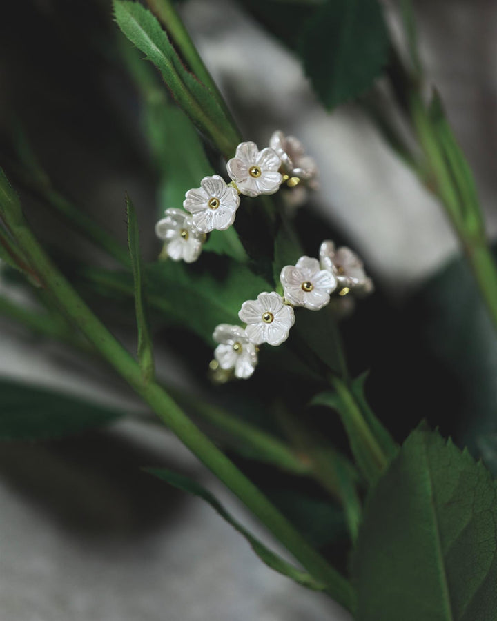 Hoops, Seven Blooms