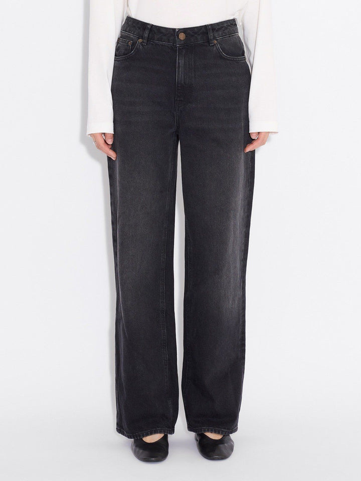 W Wide Jeans