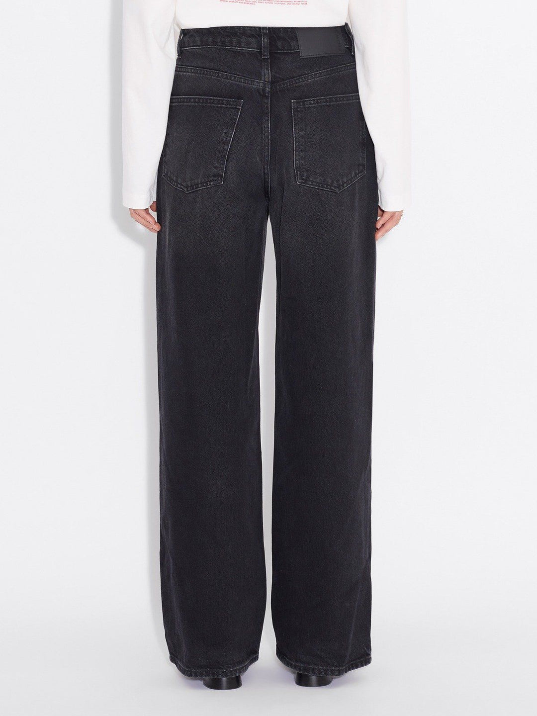 W Wide Jeans