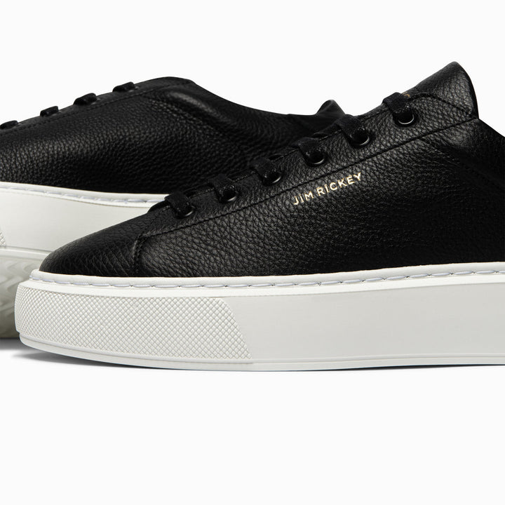 Gravity Black Sneakers