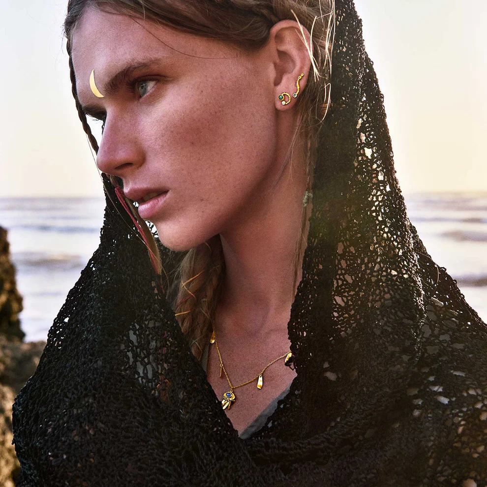 Bella Necklace